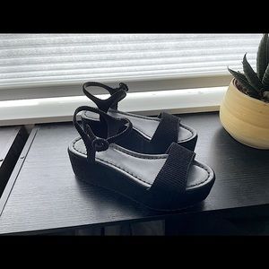 Platform Sandals size 7 NWT